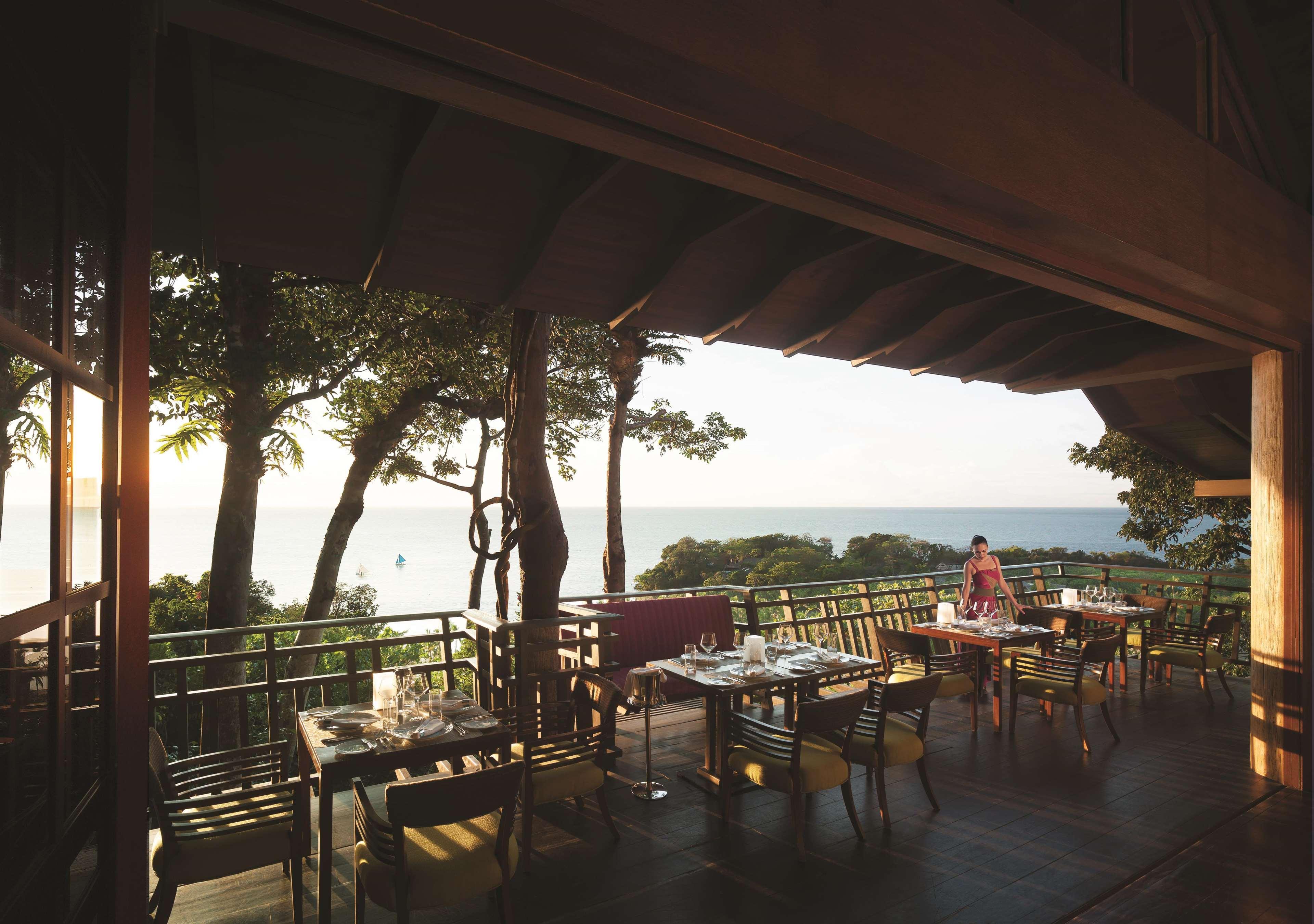 Shangri-La Boracay Exterior foto The Deck