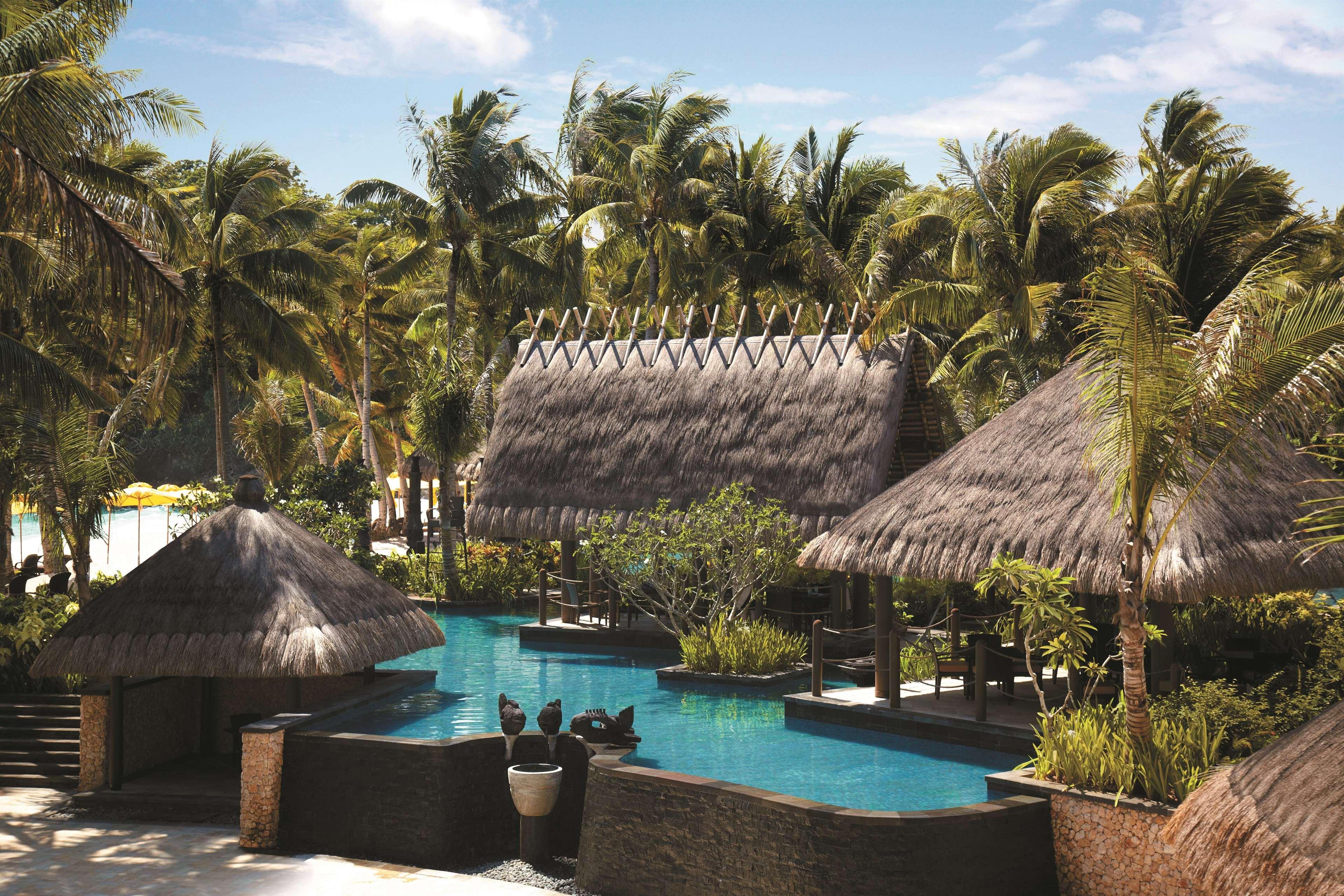 Shangri-La Boracay Exterior foto The resort's main pool