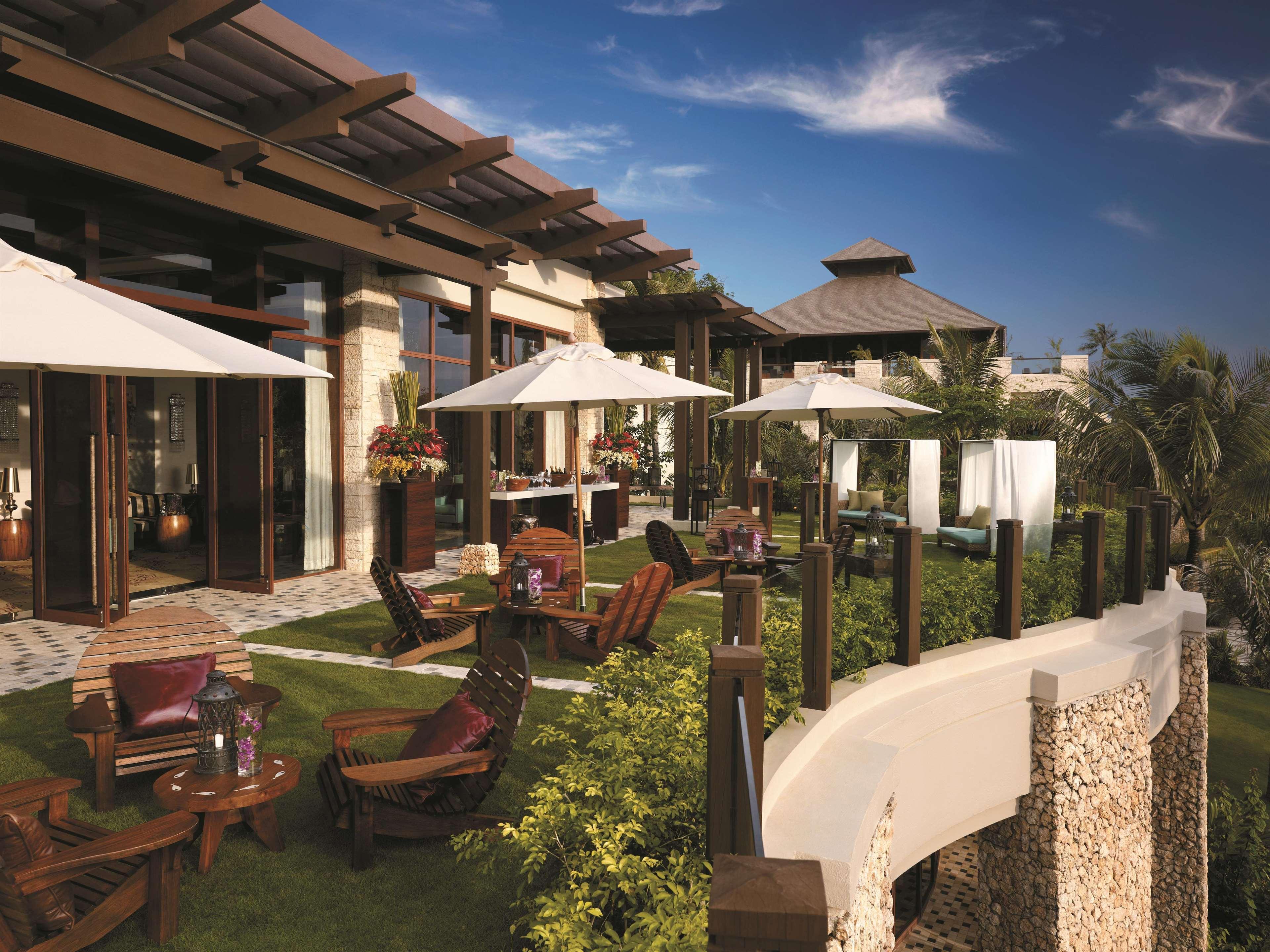 Shangri-La Boracay Exterior foto The Club at The Oberoi, Mumbai