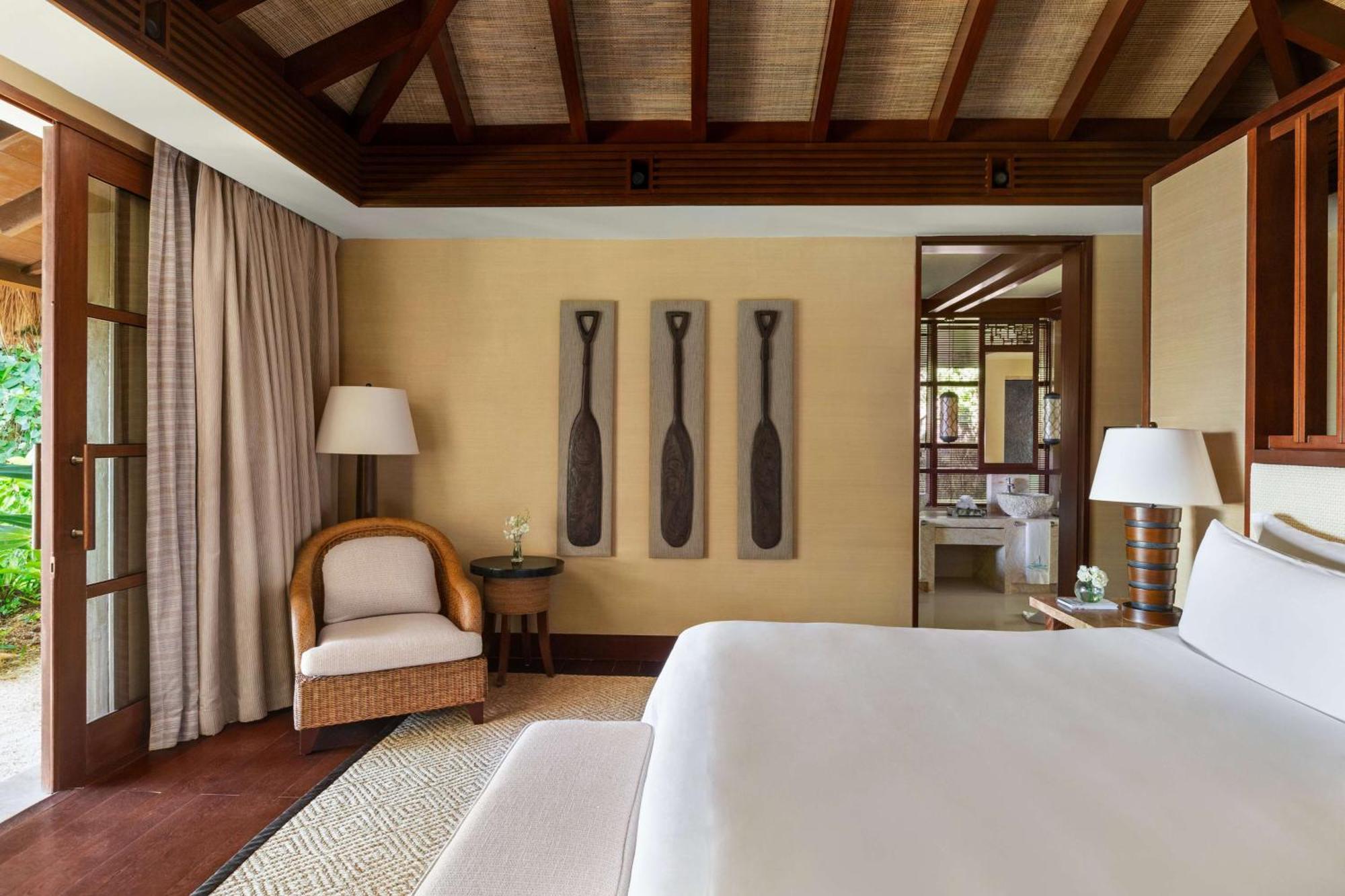 Shangri-La Boracay Exterior foto A bedroom at the Four Seasons Resort Maldives at Landaa Giraavili