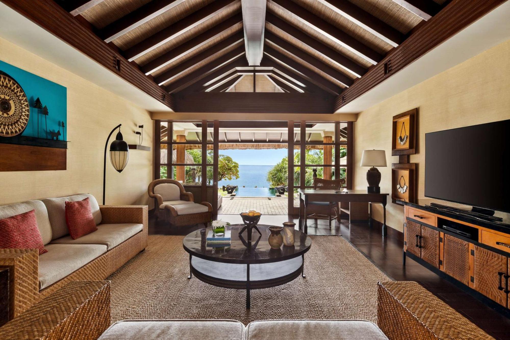 Shangri-La Boracay Exterior foto Living room of a Beachfront Villa